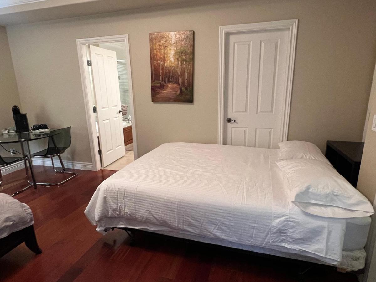 Lucky Suite, Two-Bedroom Suite With Independent Entrance In Richmond Close To Yvr Eksteriør billede